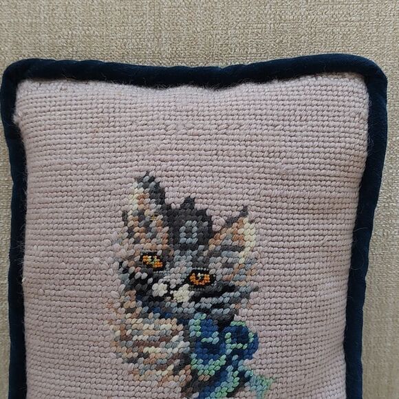 Vintage Needlepoint Gray Tabby Kitten Pillow Blue Velvet Backing - Picture 4 of 8